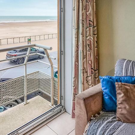 Awesome Apartment In Oostende With House Sea View Exterior photo